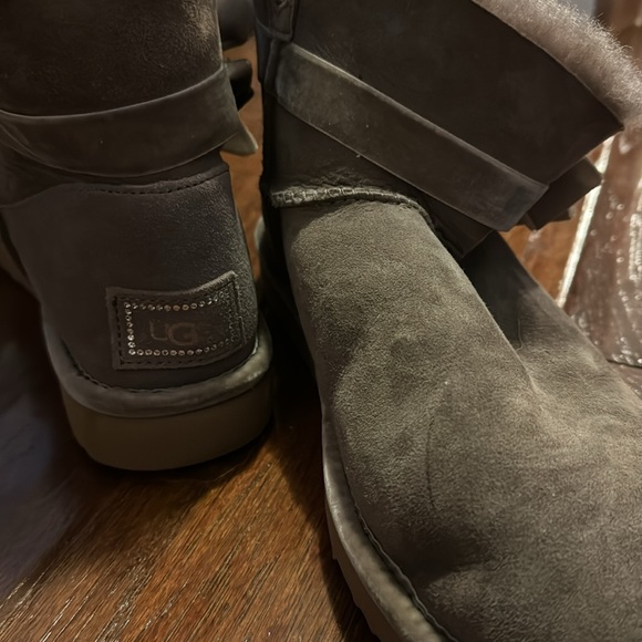 Ugg boots - Picture 3 of 4